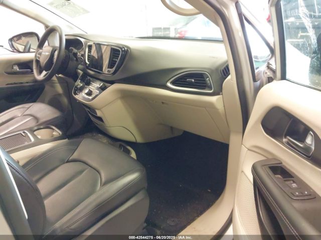 2024 CHRYSLER PACIFICA 2C4RC1BG9RR172836 Photo 4