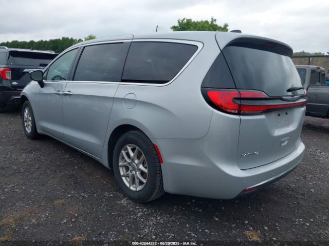 2024 CHRYSLER PACIFICA 2C4RC1BG3RR139816 Photo 2