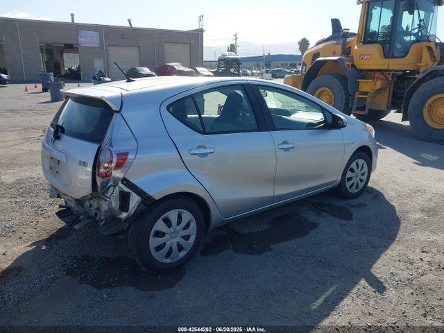JTDKDTB3XE1568246 Toyota 1nz-fxe+1lm