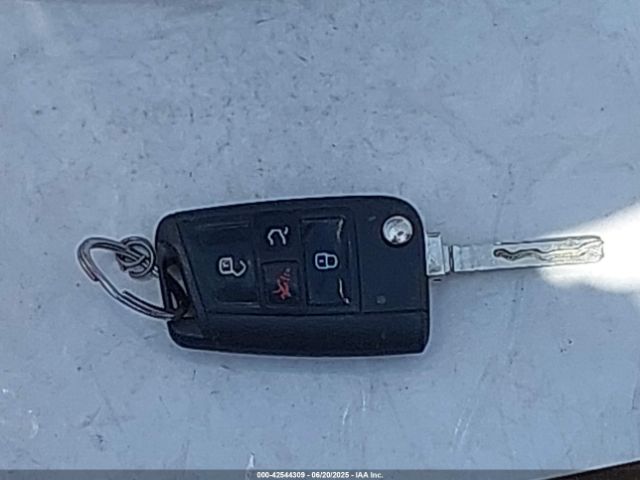 3VV1B7AX0JM075316 Volkswagen 2018