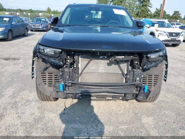 1C4RJYB6XP8913834 Jeep Grand Cherokee