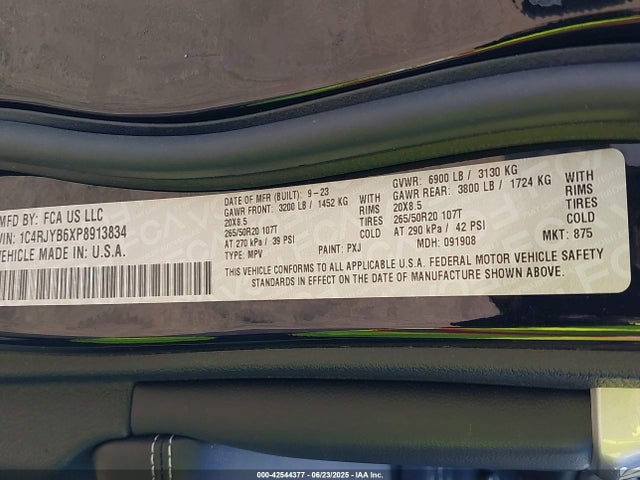 1C4RJYB6XP8913834 Jeep Grand Cherokee