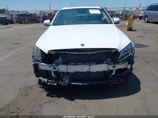 W1KWF8EB4MR646585 Mercedes-Benz m264