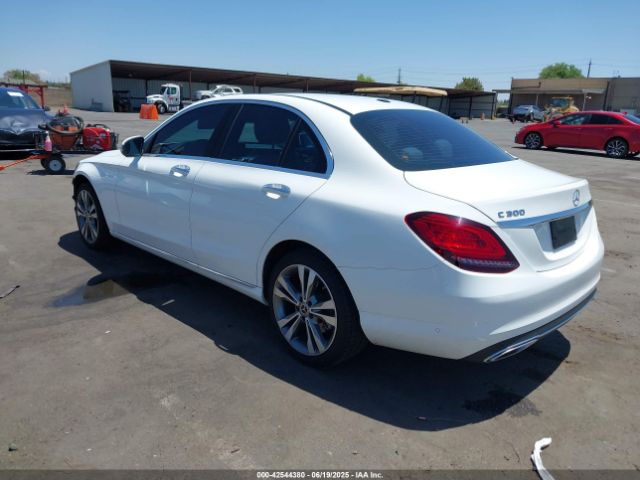 2021 MERCEDES-BENZ C 300 W1KWF8EB4MR646585 Photo 2