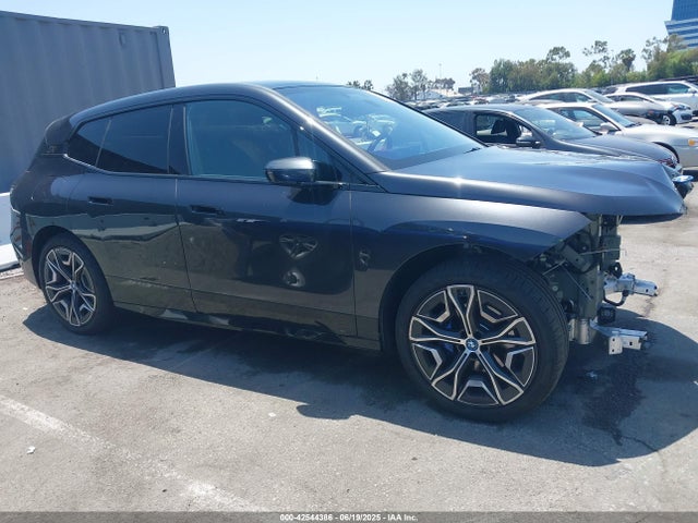 WB523CF04SCT83589 BMW Ix