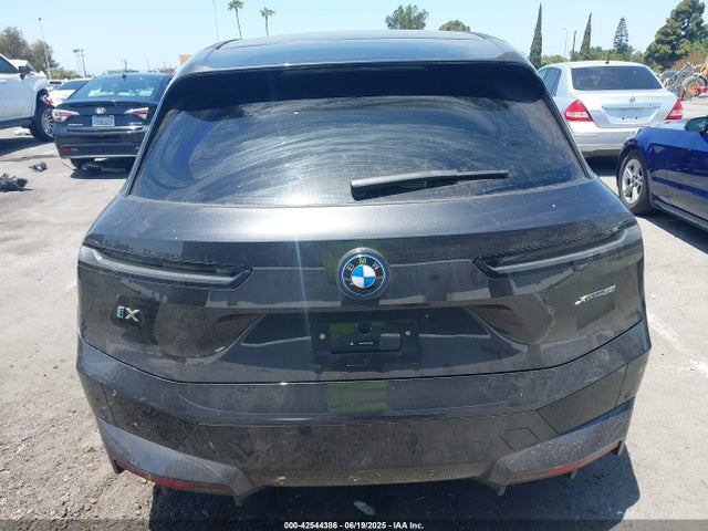 WB523CF04SCT83589 BMW Ix