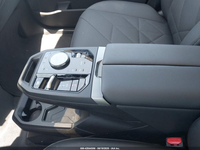 WB523CF04SCT83589 BMW Ix