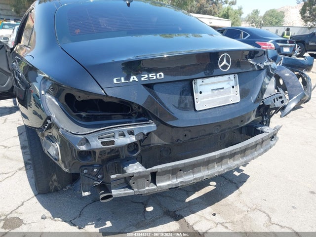 WDDSJ4GB2HN400814 Mercedes-Benz 2017