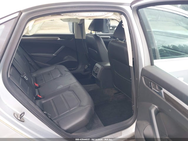1VWBT7A39GC063234 Volkswagen 2016