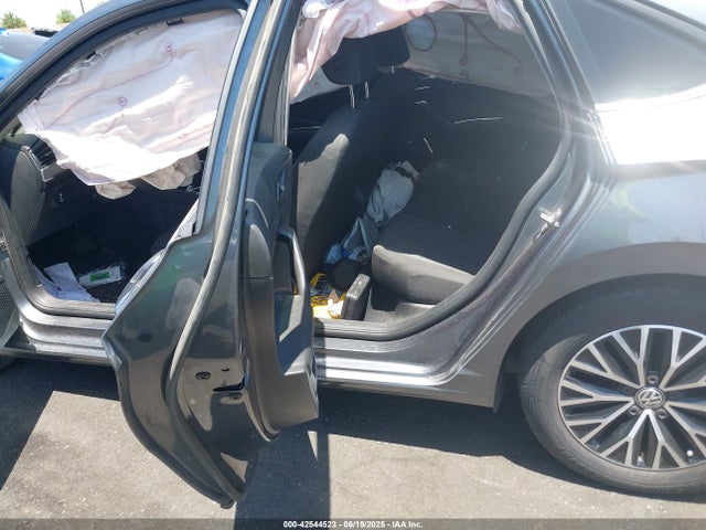 3VWC57BU6MM006652 Volkswagen tsi