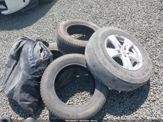 JN8AE2KP9F9124689 Nissan 2015