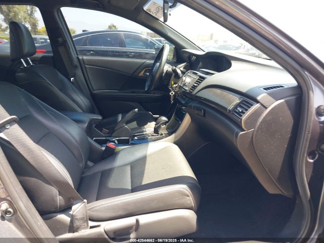 1HGCR2F54GA054604 Honda k24w1