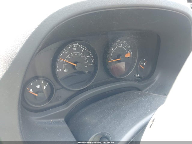 1C4NJCBA9GD743057 Jeep 2016