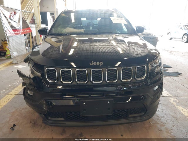 Jeep Compass 2025 3C4NJDBN5ST570777 Image 13