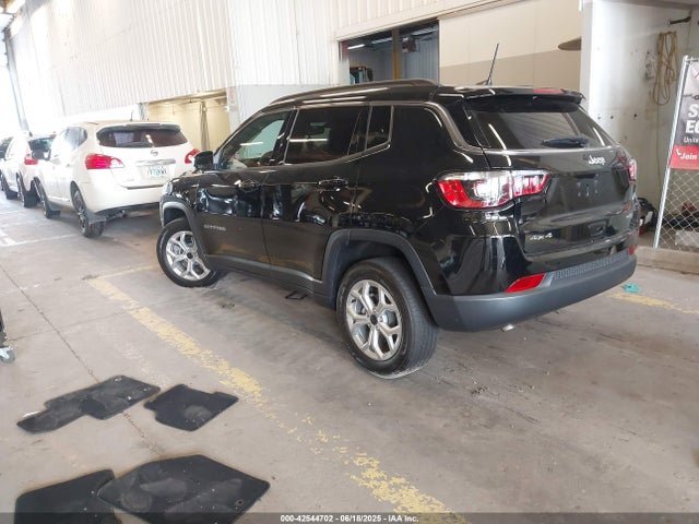 Jeep Compass 2025 3C4NJDBN5ST570777 Image 3