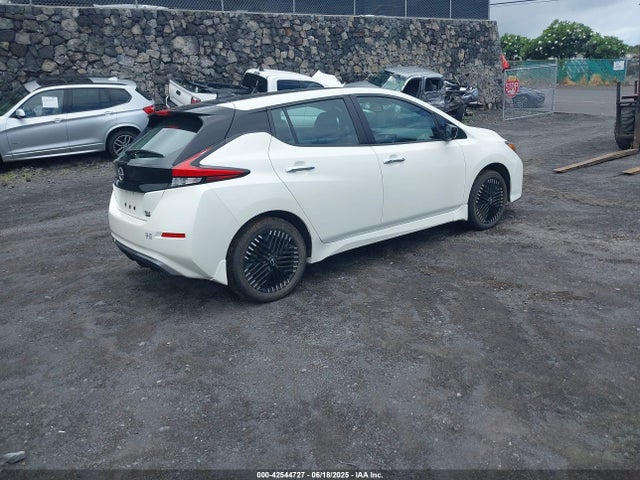 1N4CZ1CV4PC557962 Nissan Leaf