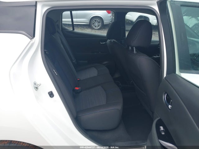 1N4CZ1CV4PC557962 Nissan Leaf