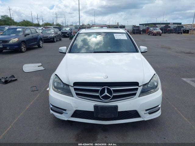 WDDGF4HB8ER315681 Mercedes-Benz C-Class