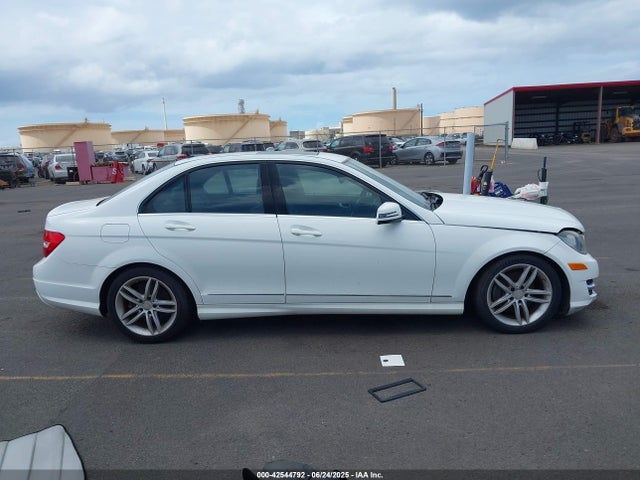 WDDGF4HB8ER315681 Mercedes-Benz C-Class