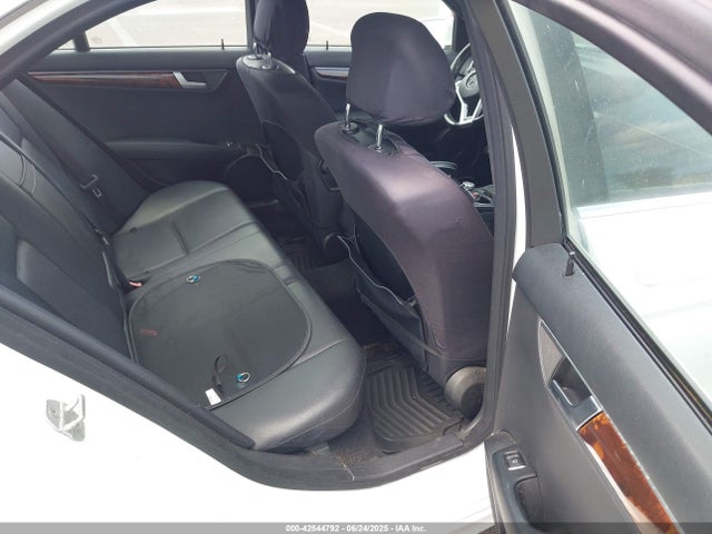 WDDGF4HB8ER315681 Mercedes-Benz C-Class