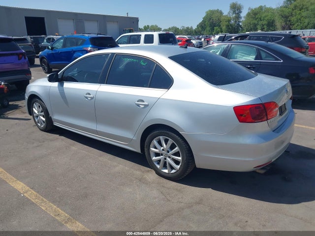 3VWD17AJ6EM234451 Volkswagen 2014