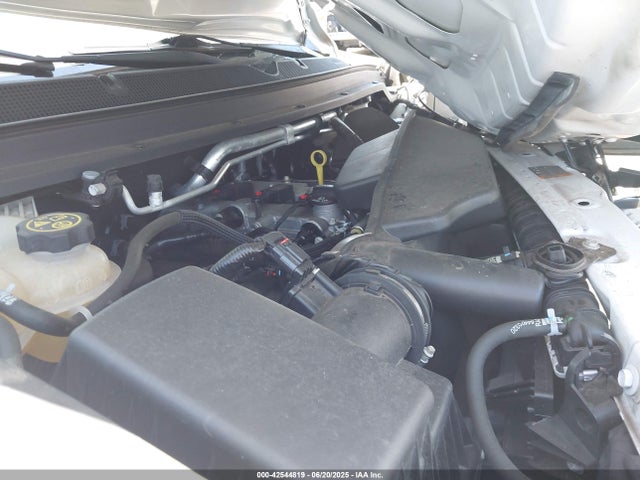 1GCHSBEA8N1272100 Chevrolet lcv