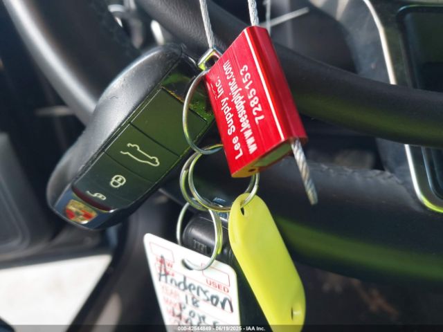 2018 PORSCHE MACAN WP1AG2A52JLB60403 Photo 10