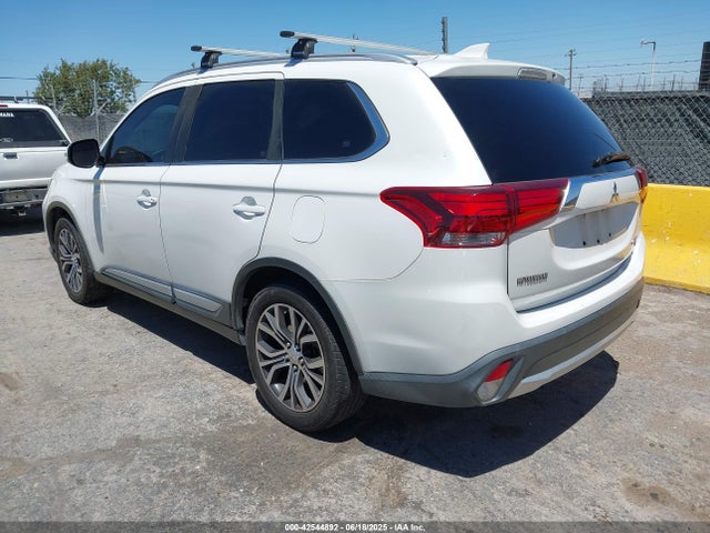 2017 MITSUBISHI OUTLANDER JA4AZ3A3XHZ013571 Photo 2