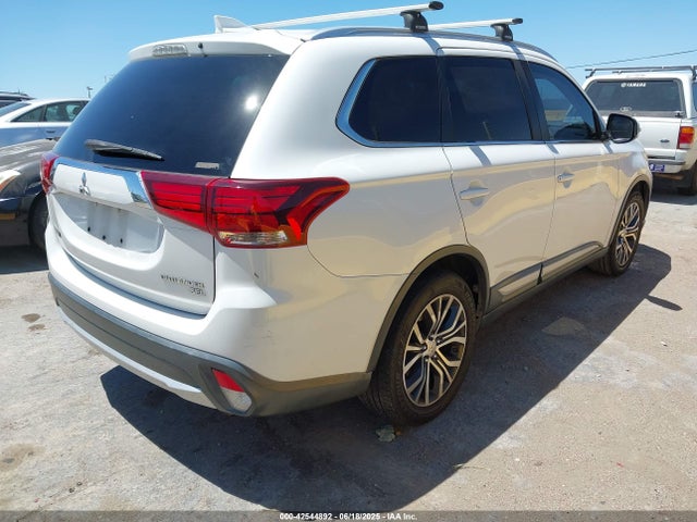 2017 MITSUBISHI OUTLANDER JA4AZ3A3XHZ013571 Photo 3