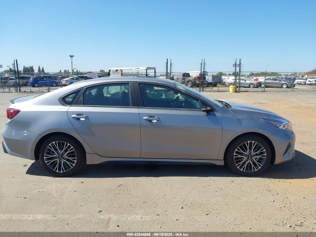 KIA Forte 2023 3KPF54AD8PE686827 Image 28