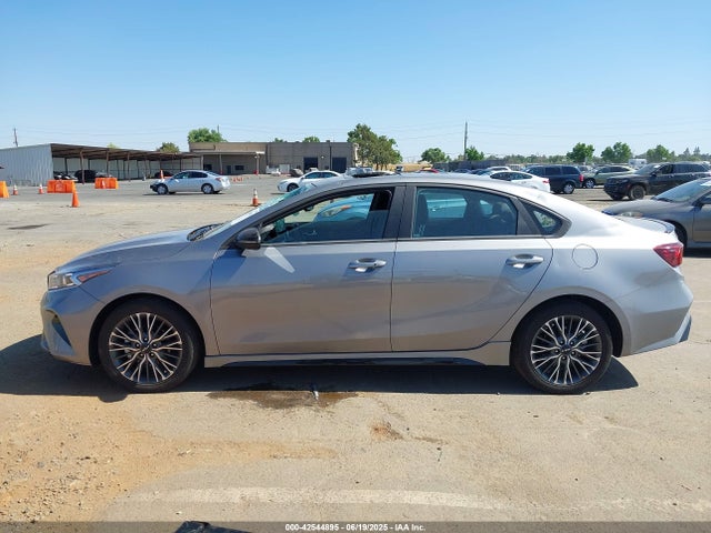 KIA Forte 2023 3KPF54AD8PE686827 Image 29