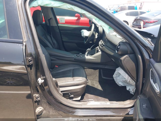ZARFAMAN6K7600157 Alfa Romeo giulia (952)