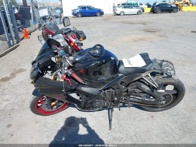JS1GR7MA4G2100904 Suzuki R747-