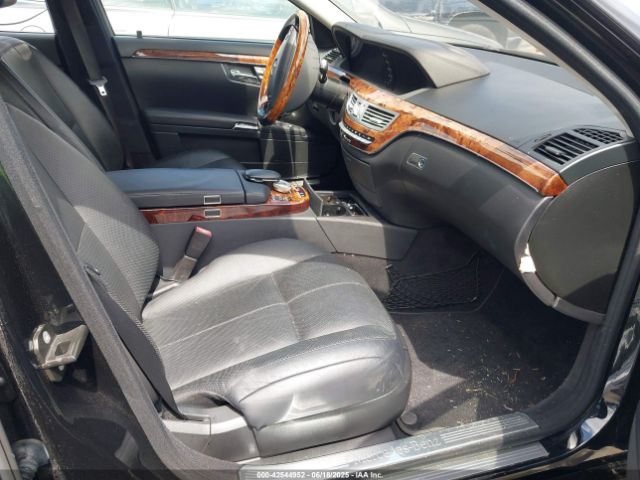 2009 MERCEDES-BENZ S 550 WDDNG86X99A255991 Photo 4