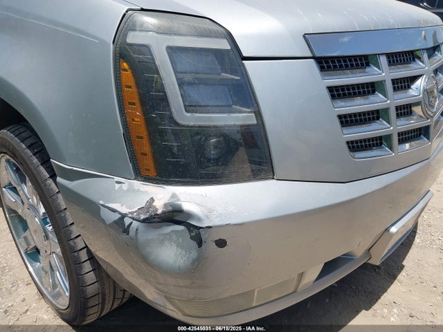 2011 CADILLAC ESCALADE ESV 1GYS3JEF0BR181757 Photo 5