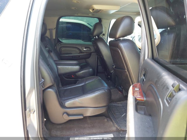 2011 CADILLAC ESCALADE ESV 1GYS3JEF0BR181757 Photo 7