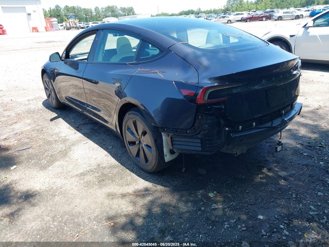 2025 TESLA MODEL 3 5YJ3E1EA3SF999157 Photo 2