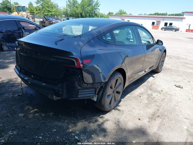 2025 TESLA MODEL 3 5YJ3E1EA3SF999157 Photo 3