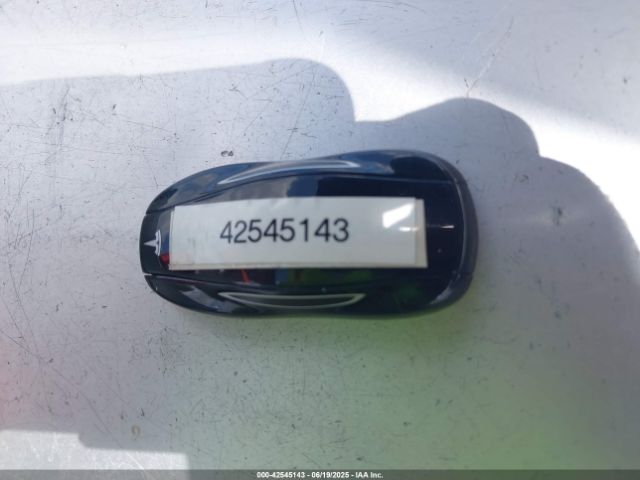 5YJSA1H12EFP39582 Tesla MODEL S