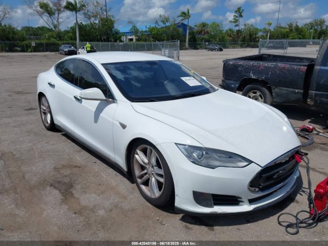2013 TESLA MODEL S 5YJSA1AC8DFP10260