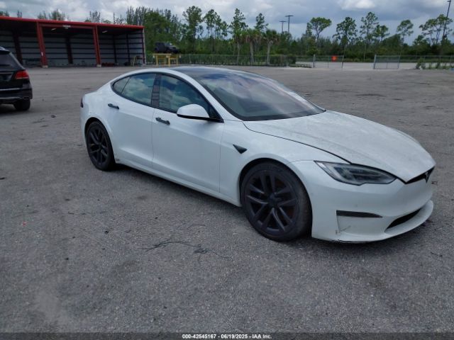 2022 TESLA MODEL S 5YJSA1E61NF460155