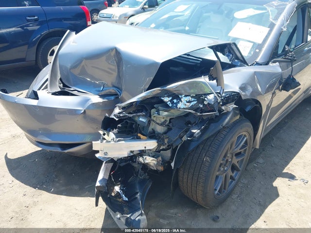 2025 TESLA MODEL 3 5YJ3E1EB0SF016895 Photo 5