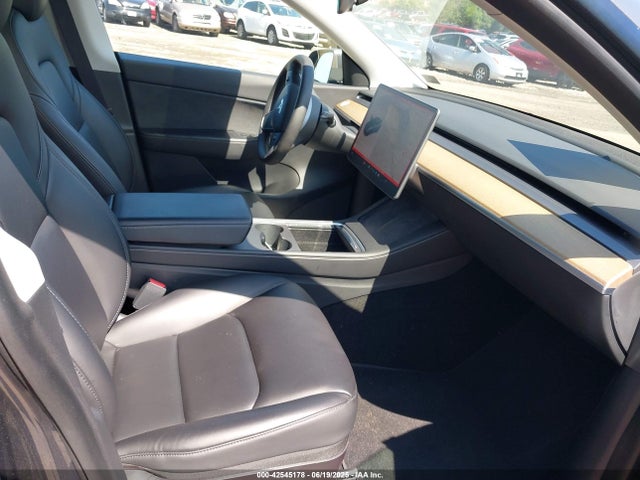 2021 TESLA MODEL Y 5YJYGDEE3MF192001 Photo 4