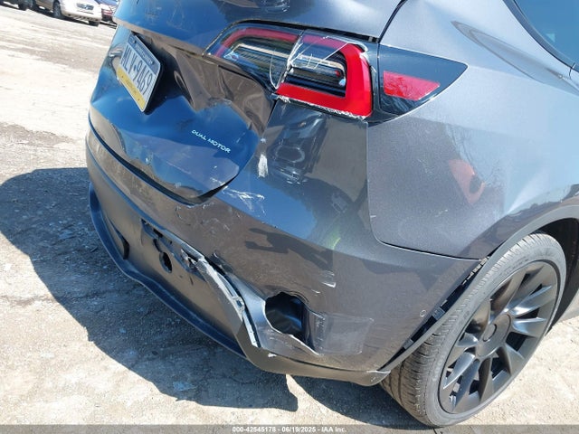 2021 TESLA MODEL Y 5YJYGDEE3MF192001 Photo 5