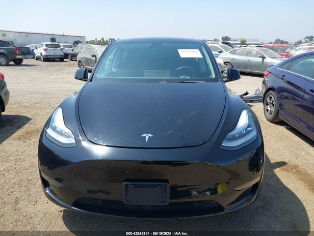 Продажа на аукционе авто 2022 Tesla Model Y Long Range Dual Motor All-wheel Drive, vin: 7SAYGDEE2NF359405, номер лота: 42545181