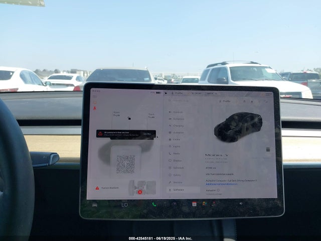 Продажа на аукционе авто 2022 Tesla Model Y Long Range Dual Motor All-wheel Drive, vin: 7SAYGDEE2NF359405, номер лота: 42545181