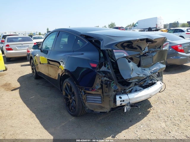 2022 TESLA MODEL Y 7SAYGDEE2NF359405 Photo 2
