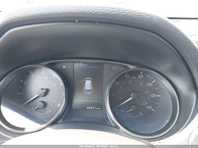 JN8AT2MV1KW388812 Nissan 2019