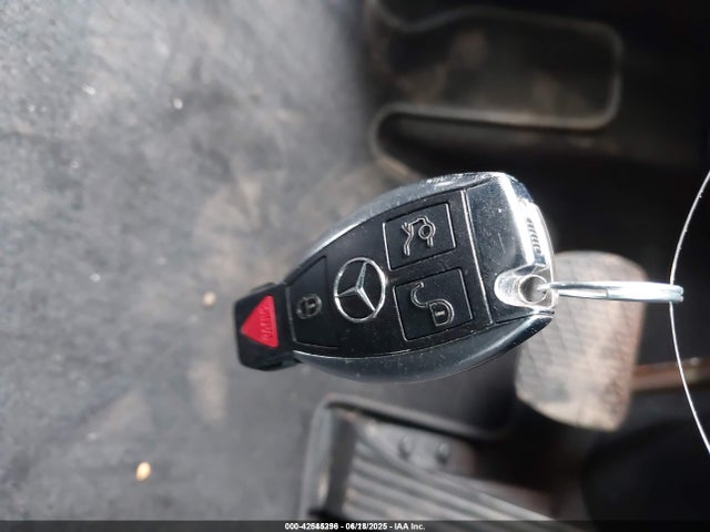2013 Mercedes-benz C 250 Luxury/sport მანქანა იყიდება აუქციონზე, vin: WDDGF4HB5DR245622, აუქციონის ნომერი: 42545296
