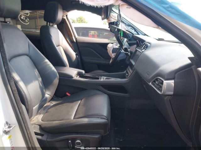 2020 JAGUAR F-PACE SADCJ2FX5LA629833 Photo 4